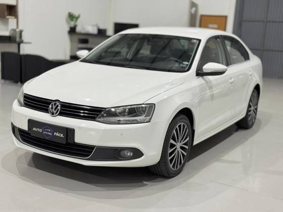 VOLKSWAGEN JETTA 2.0 TSI HIGHLINE 200CV GASOLINA 4P TIPTRONIC